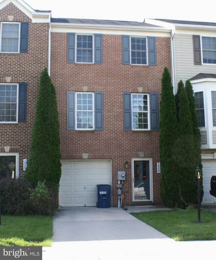 18265 Roy Croft Dr, Hagerstown, MD 21740