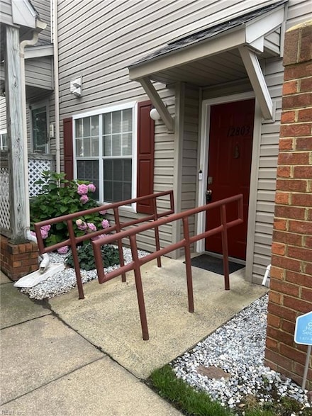 12803 Daybreak Cir, Newport News, VA 23602