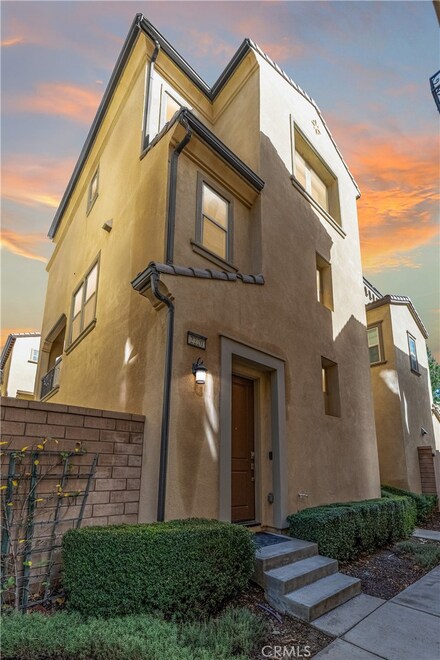 2220 Sunflower Ct, Upland, CA 91786