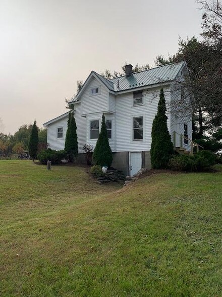 1624 Union St, Bangor, ME 04401