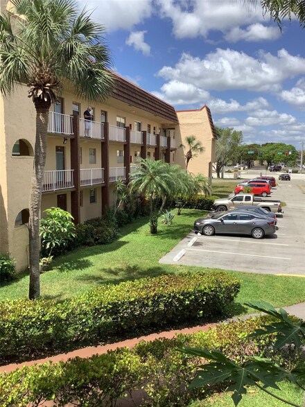 2780 N Pine Island Rd Unit 205, Sunrise, FL 33322