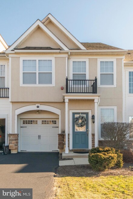 32 Old Cedarbrook Rd, Wyncote, PA 19095