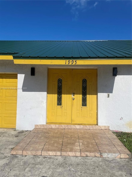 1995 NW 1st St, Boynton Beach, FL 33435