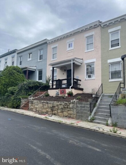 3539 6th St NW, Washington, DC 20010