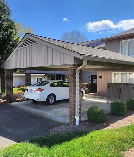 106 Mimosa Place, Advance, NC 27006