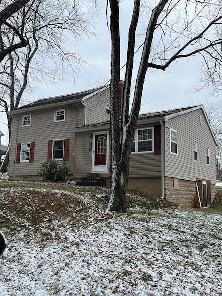 110 S School St, Shippenville, PA 16254