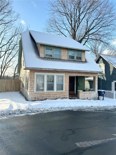 8 3rd St, Oneonta, NY 13820