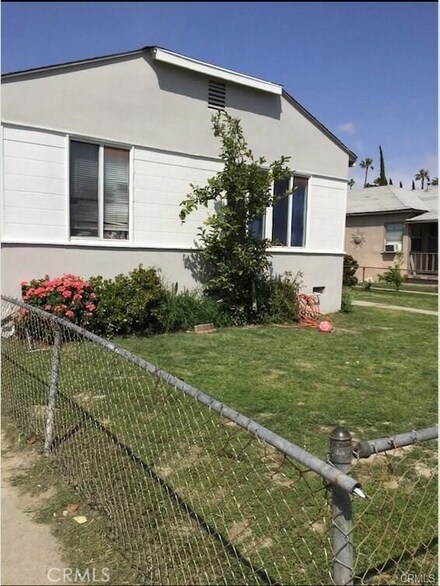 1811 E 56th St, Long Beach, CA 90805