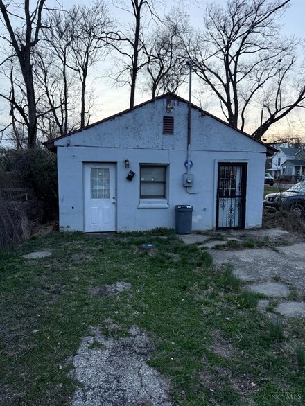 6277 Simpson Ave, Cincinnati, OH 45224