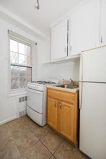 139-09 84th Dr Unit 401, Jamaica, NY 11435