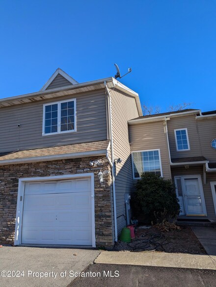 706 S Keyser Ave, Scranton, PA 18504