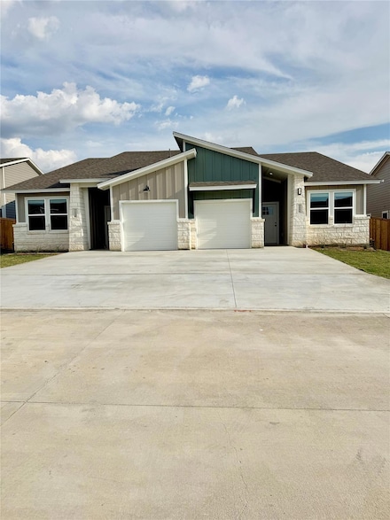 104 Zayd Ct Unit B, Jarrell, TX 76537