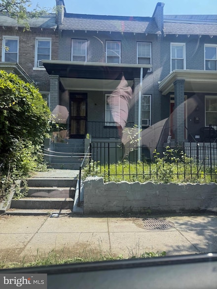 325 Bryant St NE, Washington, DC 20002