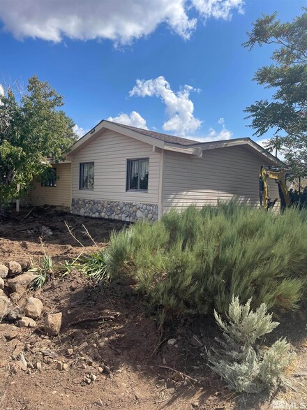 15100 Fawn Ln, Reno, NV 89511