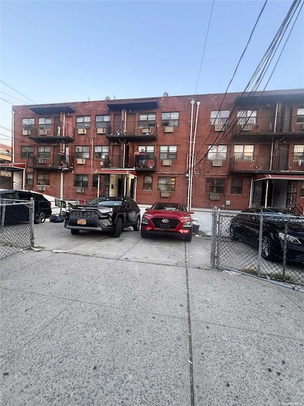 104-66 38th Ave, Corona, NY 11368