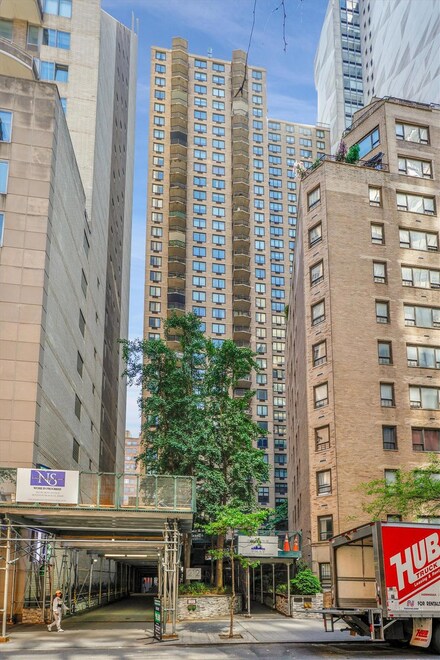 211 E 46th St Unit 14E, New York, NY 10017