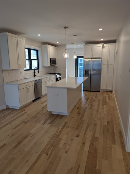 226 Main St Unit 1, Everett, MA 02149