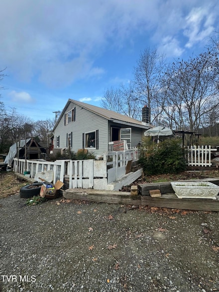 433 Rockingham Rd, Johnson City, TN 37615