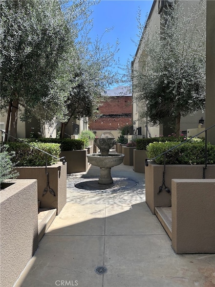 80 N Raymond Ave, Pasadena, CA 91103