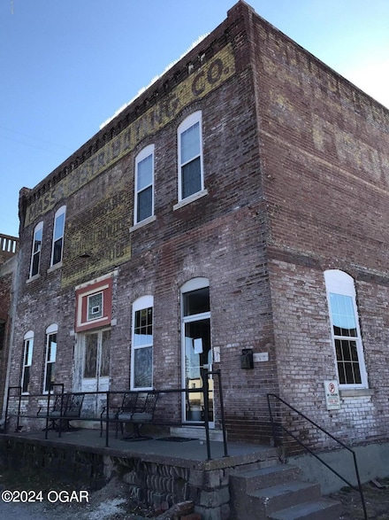 215 Commercial Alley, Joplin, MO 64801