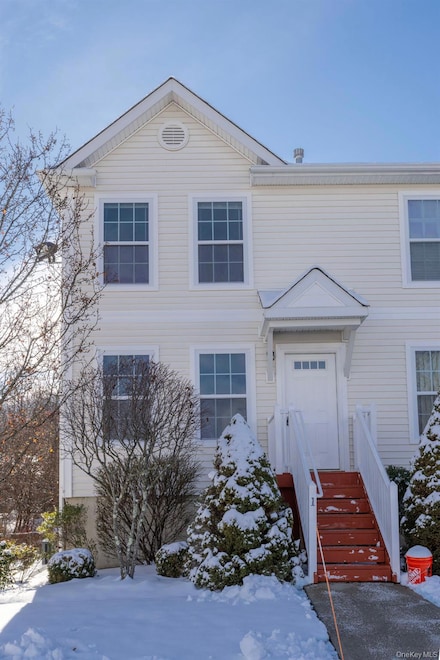 1 Lexington Way, Middletown, NY 10940