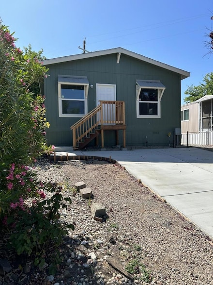 99 Marigold Ave, Auburn, CA 95603