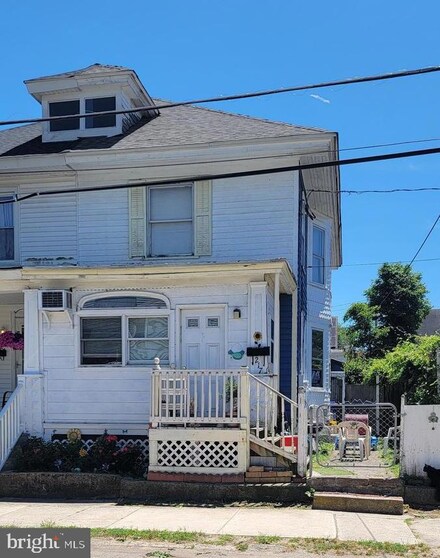 217 Maurice St, Millville, NJ 08332