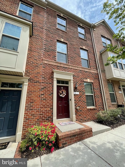 811 S Macon St, Baltimore, MD 21224