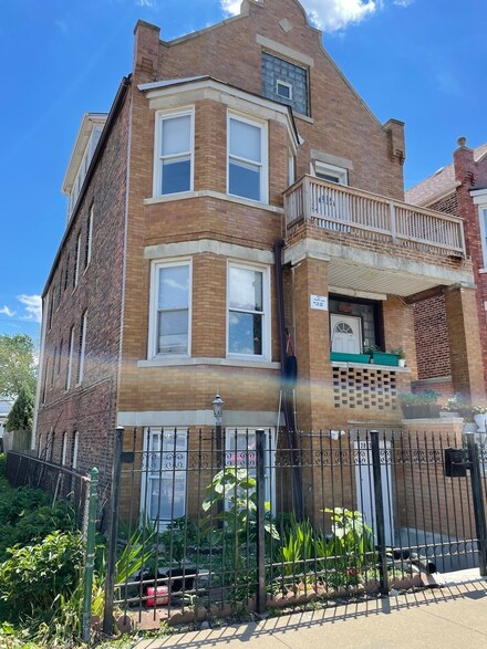 2825 W Pershing Rd, Chicago, IL 60632