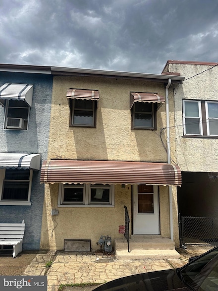 10 W 3rd St, Marcus Hook, PA 19061