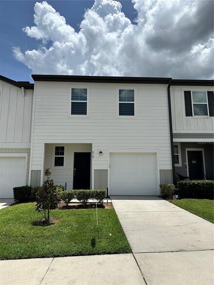 819 Grandin St, Davenport, FL 33837