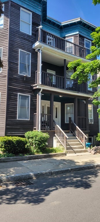 36 Cutler St Unit 3, Winthrop, MA 02152