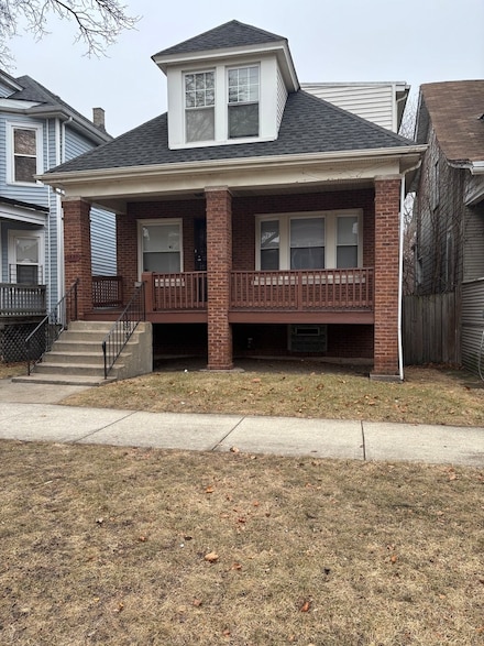7807 S Burnham Ave, Chicago, IL 60649