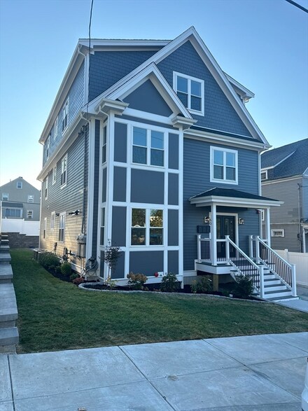 60 Oakridge St, Boston, MA 02126