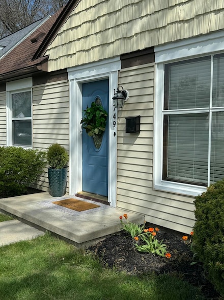 17749 Lincoln Ave, Eastpointe, MI 48021