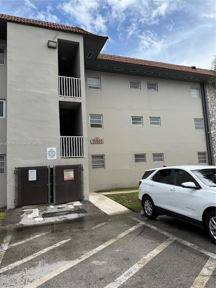 13900 Lake Placid Ct Unit A37, Miami Lakes, FL 33014