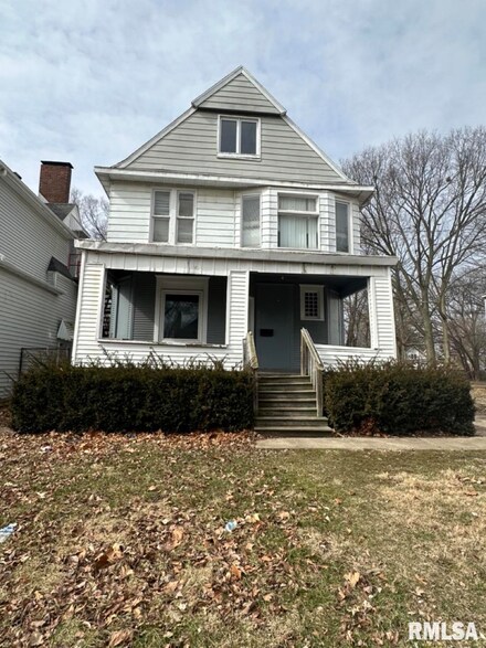 2129 N Linn St, Peoria, IL 61604
