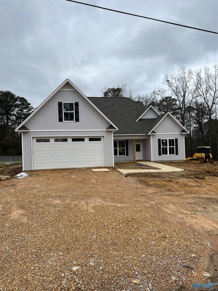 105 Kaying Rd S, Gadsden, AL 35903