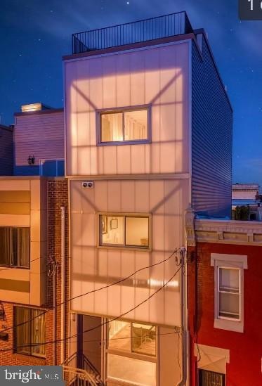 732 Mercy St, Philadelphia, PA 19148