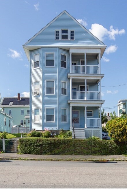 115 Allston St Unit 117, Lawrence, MA 01841