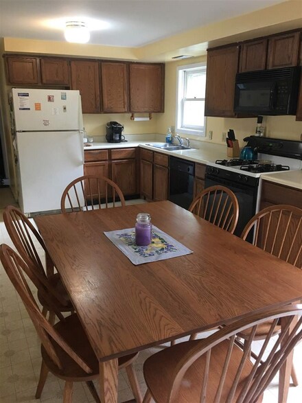 2851 Upper Plains Rd, Salisbury, VT 05769