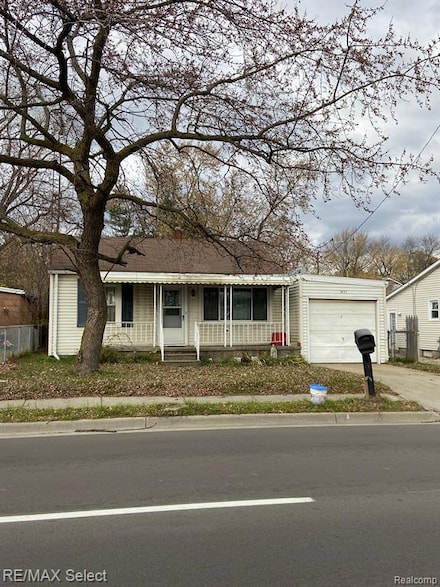 1457 E Bristol Rd, Burton, MI 48529