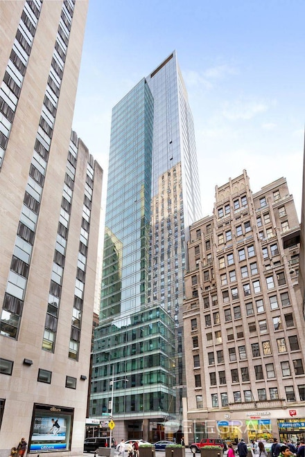 18 W 48th St Unit 6C, New York, NY 10036