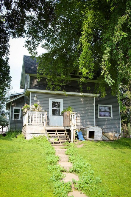 5242 90th St NW, Maple Lake, MN 55358