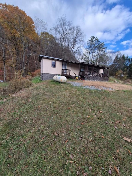 8501 Midland Trail W, Rupert, WV 25984