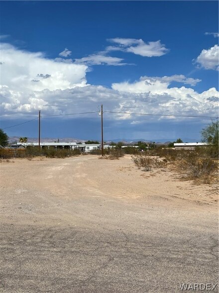 12722 Yavapai, Topock/Golden Shores, AZ 86436