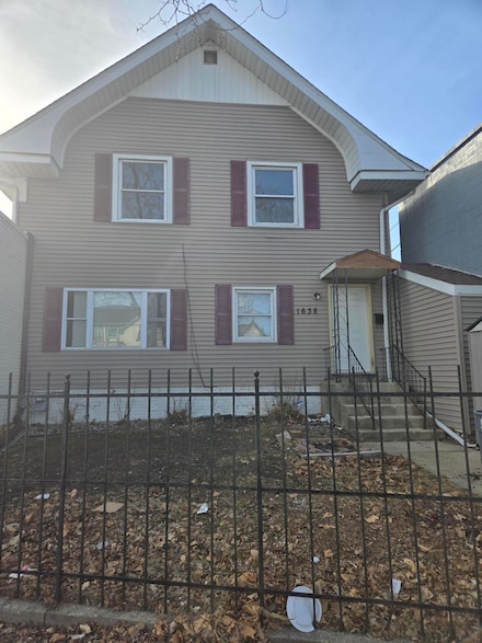 1638 Taylor Ave, Racine, WI 53403