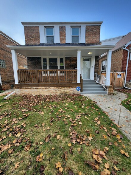 3532 S 57th Ct, Cicero, IL 60804