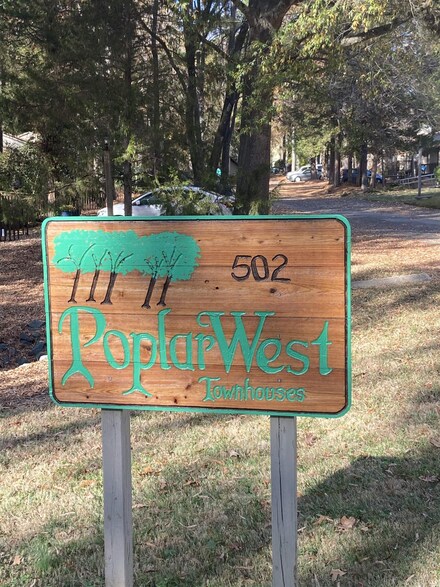 502 W Poplar Ave, Carrboro, NC 27510