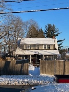 124 S Main St, Middleboro, MA 02346
